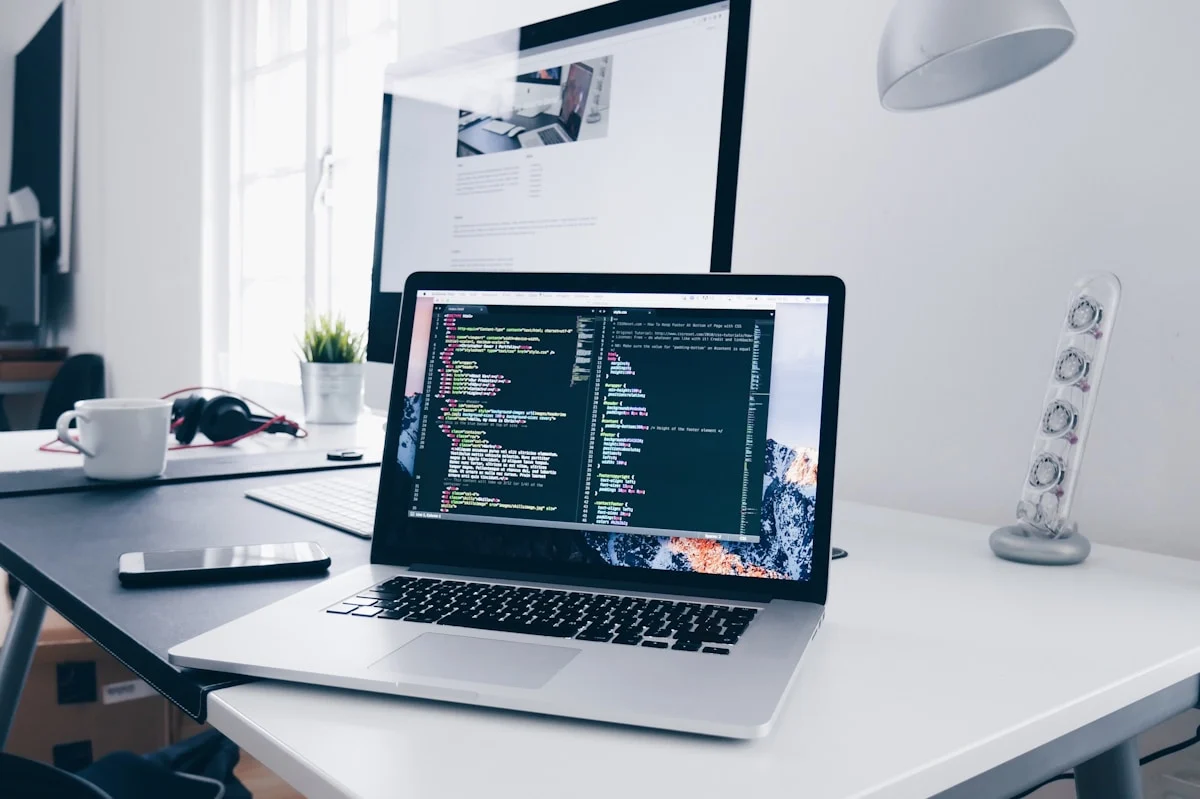 Replacing Bloated Elementor with Semantic Native WordPress REST API for Sub-0.5s TTFB & 100/100 PageSpeed
