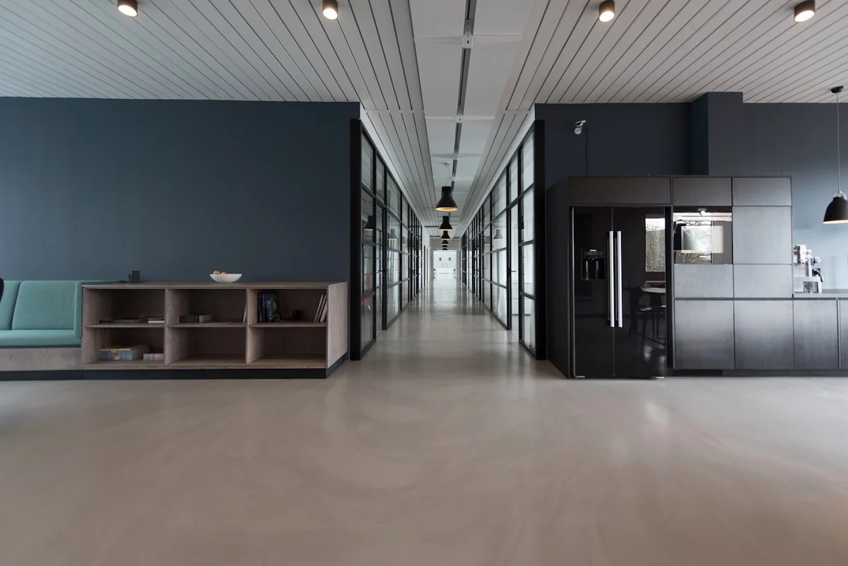 Commercial Cleaning & Janitorial B2B Lead Gen: Securing Multi-Year Corporate Office Contracts