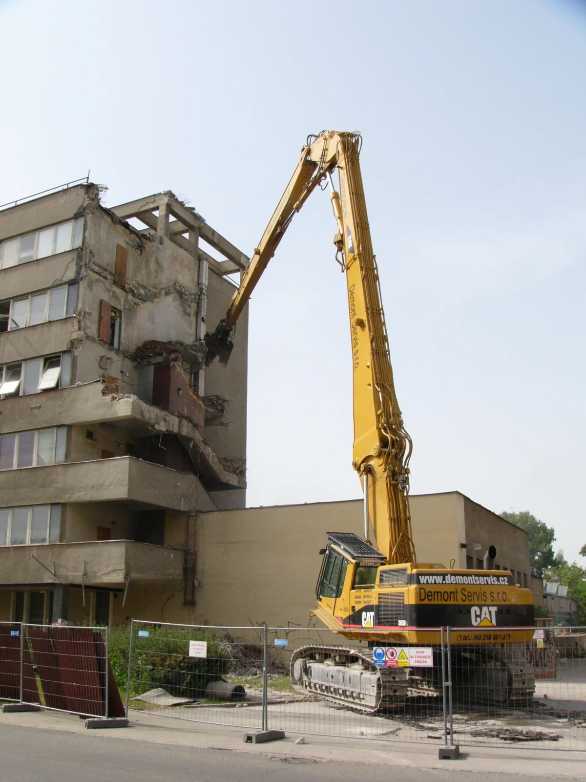 Commercial Demolition & Asbestos Abatement Web Design: Winning High-Value Industrial RFPs