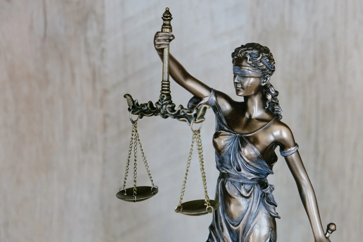 Professional Law Firm Web Design & Attorney SEO: Converting High-Value Retainer Clients in 2026
